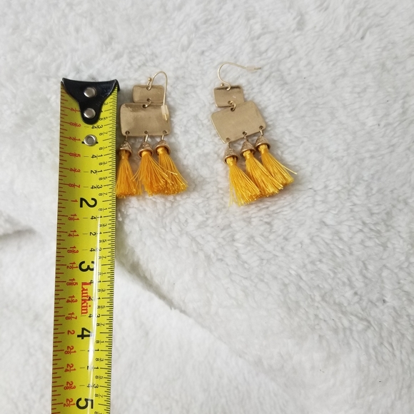 Triple tassel Boho earrings - Picture 4 of 4